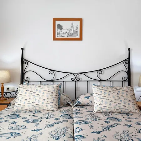 Apartament Callao 8 *